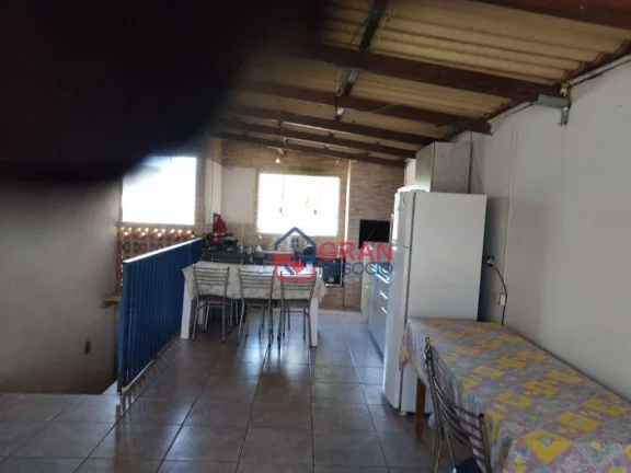 Imagem Imóvel com duas casas e edícula em Colombo - São Dimas