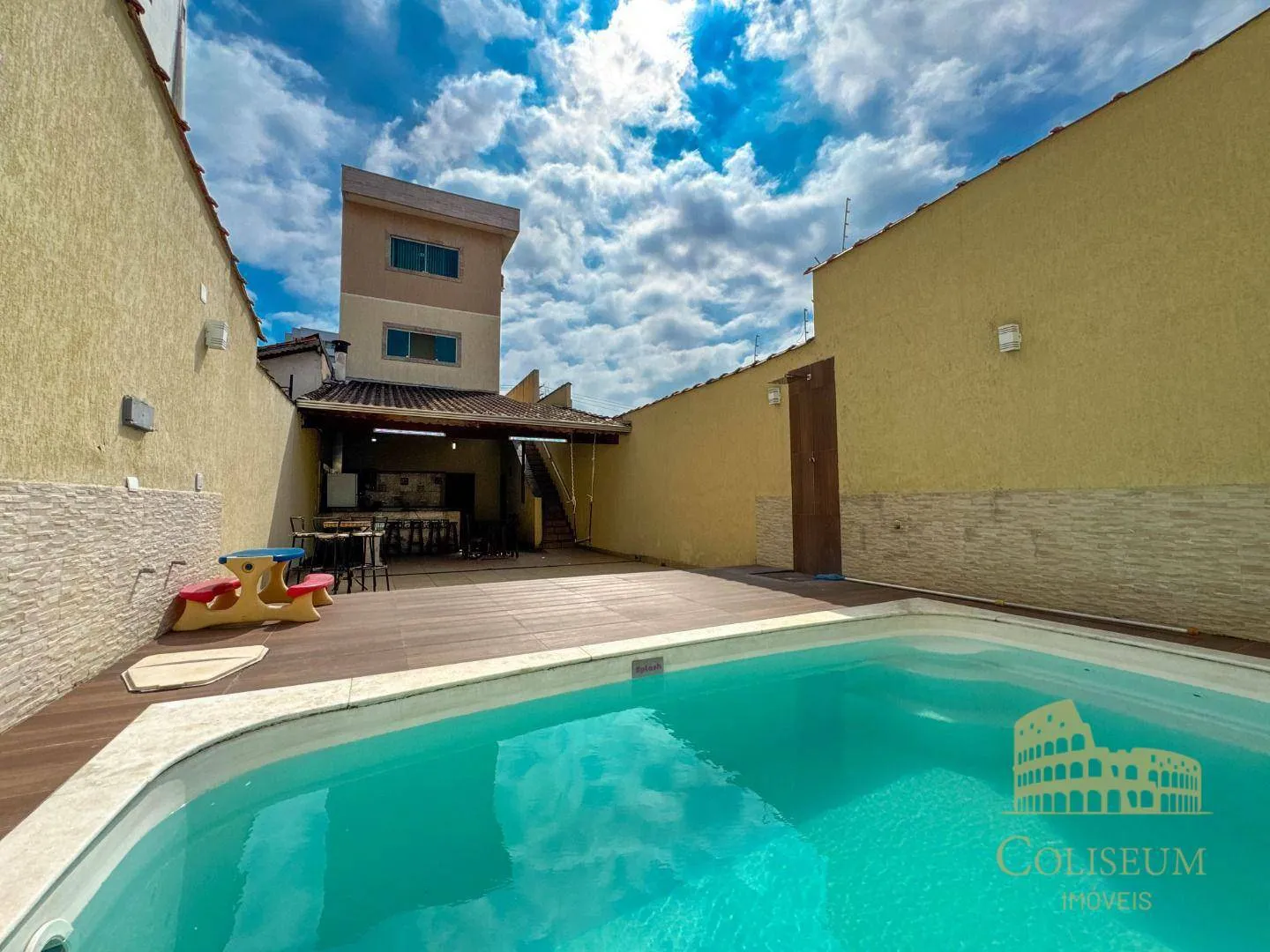 Imagem Sobrado à venda, 451 m² por R$ 1.790.000,00 - Boqueirão - Praia Grande/SP