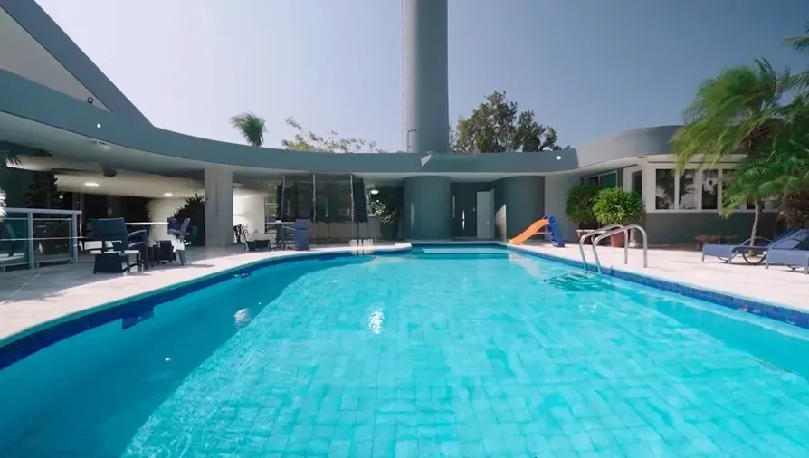 Imagem Casa com 5 Quartos à Venda, 1.600 m² em De Lourdes - Fortaleza