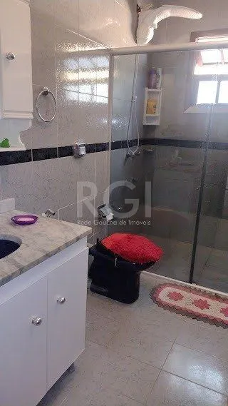 Imagem Casa 3 Quartos, 3 vagas de garagem, Bairro Cavalhada, Porto Alegre-RS.