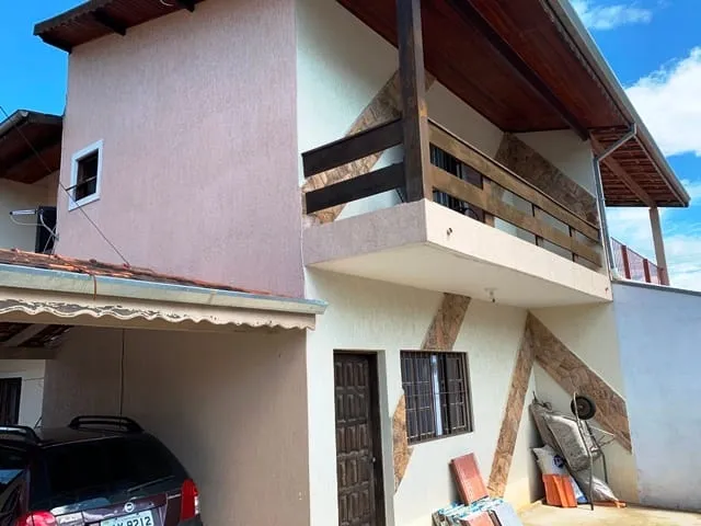 Foto do imóvel Casa à venda 3 Quartos, 4 Vagas, 174M², Residencial e Comercial Cidade Morumbi, Pindamonhangaba - SP