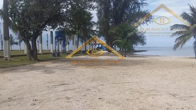 Imagem Casa em Condomínio para Venda em São Pedro da Aldeia / RJ no bairro Paia Linda