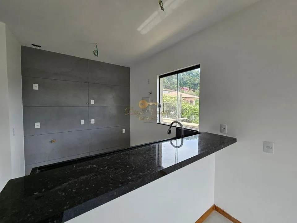 Imagem Casa em Condomínio para Venda em Teresópolis / RJ no bairro Golfe