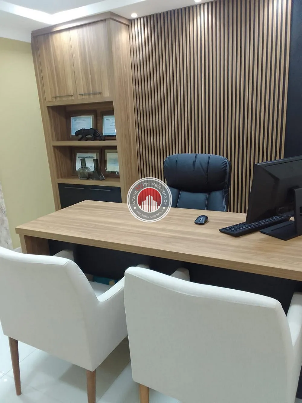 Imagem Sala Comercial a Venda no bairro Centro - Nova Iguaçu, RJ