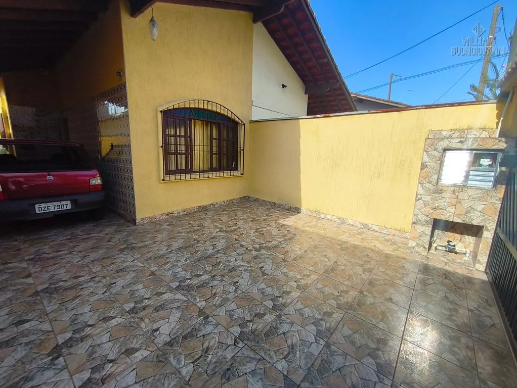 Foto do imóvel CASA NO CAIÇARA A VENDA COM AREA GOURMET A 630 METROS DA PRAIA em Vila Caiçara, Praia Grande - SP