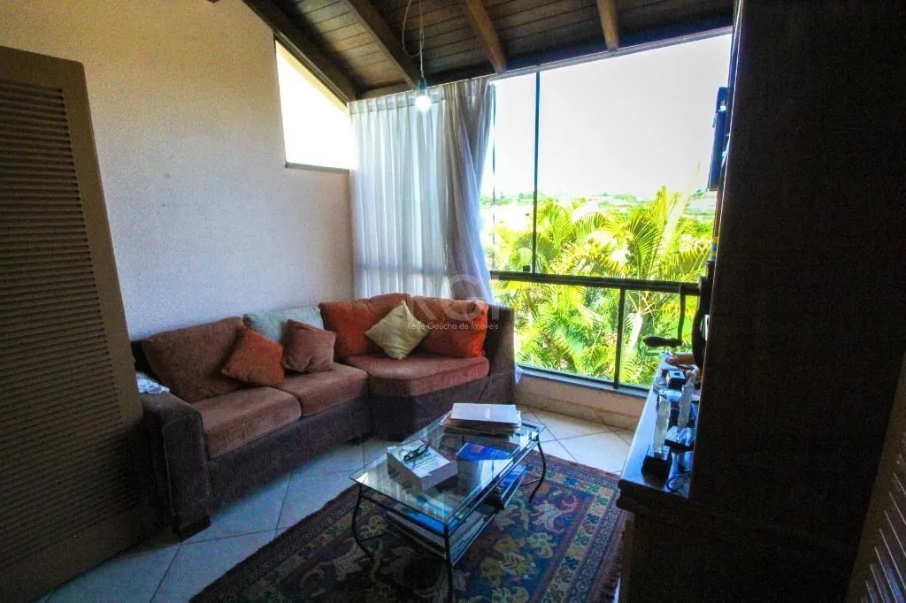 Imagem Casa Com 4 dormitórios para Comprar , 350 m²- Chácara das Pedras - Porto Alegre