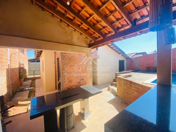 Imagem CASA PADRÃO COM PISCINA PASSANDO DÍVIDA