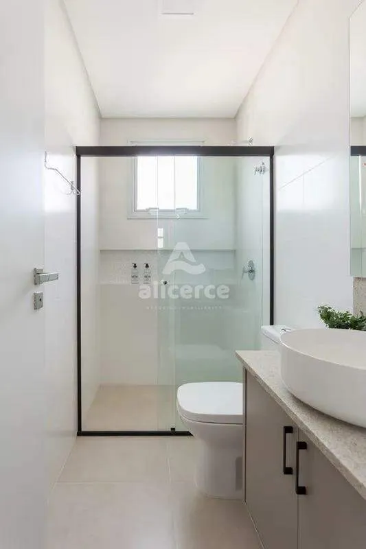Imagem Pronto para Morar! Apartamento com 2 Dormitórios I 1 Suíte I Mobiliado - no Coração do Estreito - Florianópolis/SC