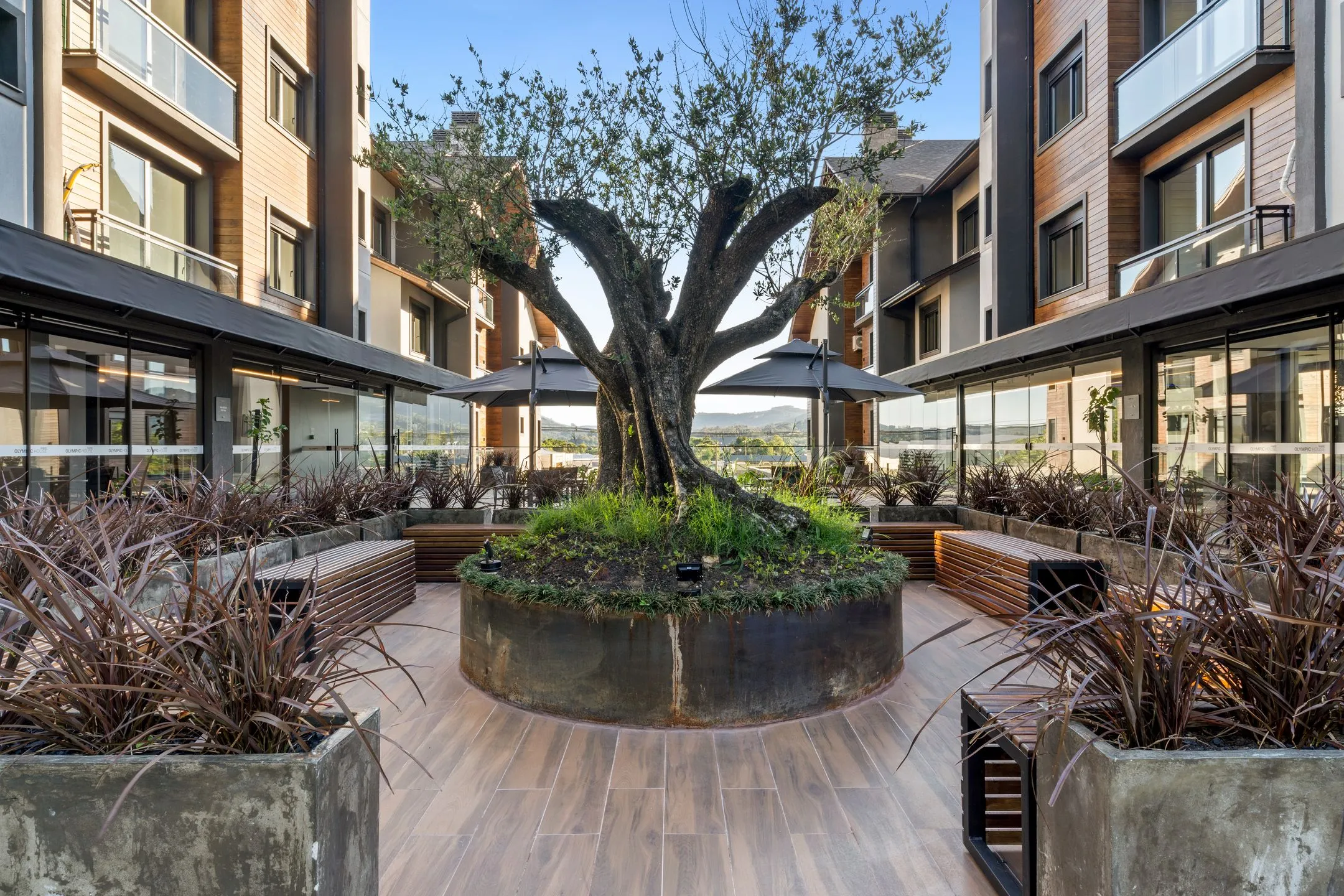 Imagem Apartamento à venda em Gramado, Vale das Montanhas, com 2 quartos, 62.21m2