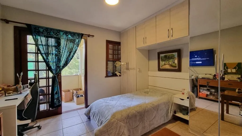 Imagem Casa em Condomínio para Venda em Teresópolis / RJ no bairro Quebra Frascos