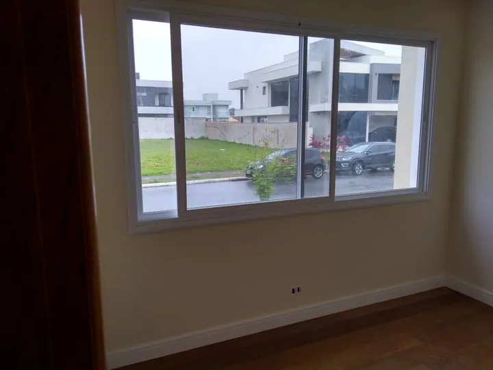 Imagem Casa de Condomínio com 3 Quartos à Venda, 220 m² em Jardim Do Golfe - São José Dos Campos