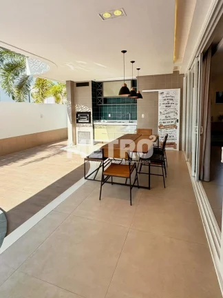 Imagem Casa à venda no Aplhaville com 4 suítes, sendo dois com banheira