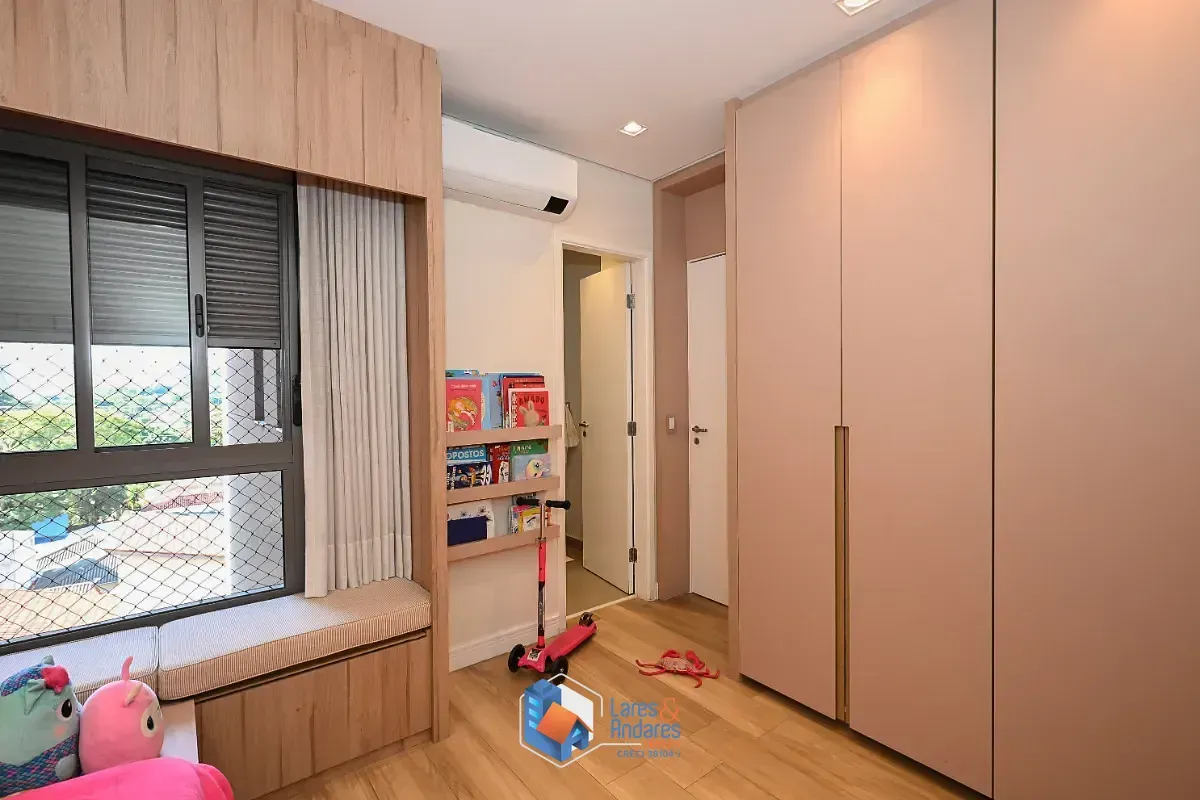 Imagem Apartamento para venda em Campo Belo com 4 quartos, sendo 3 suítes, 186m²