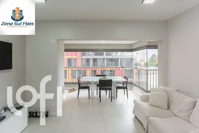 Foto do imóvel Apartamento à Venda Em Moema Com 2 Suítes e 1 Vaga em AVENIDA DOS IMARÉS