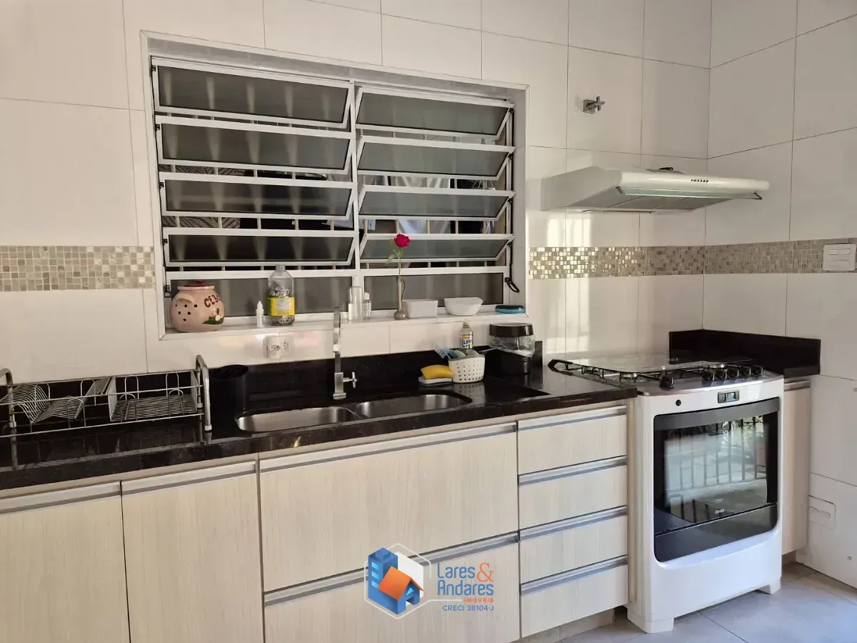 Imagem Casa para venda em Mirandópolis com 3 quartos, sendo 1 suíte, 182m²