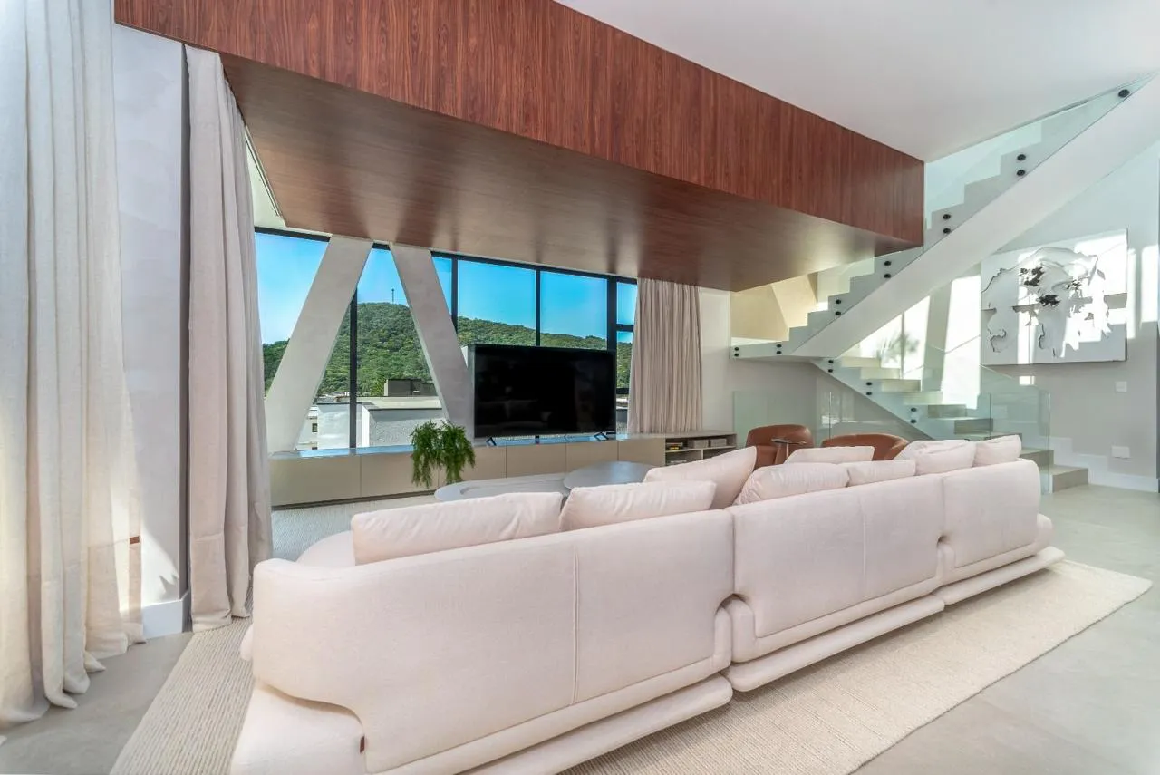 Imagem Casa à venda com 823m2 por R$ 16.800.000,00