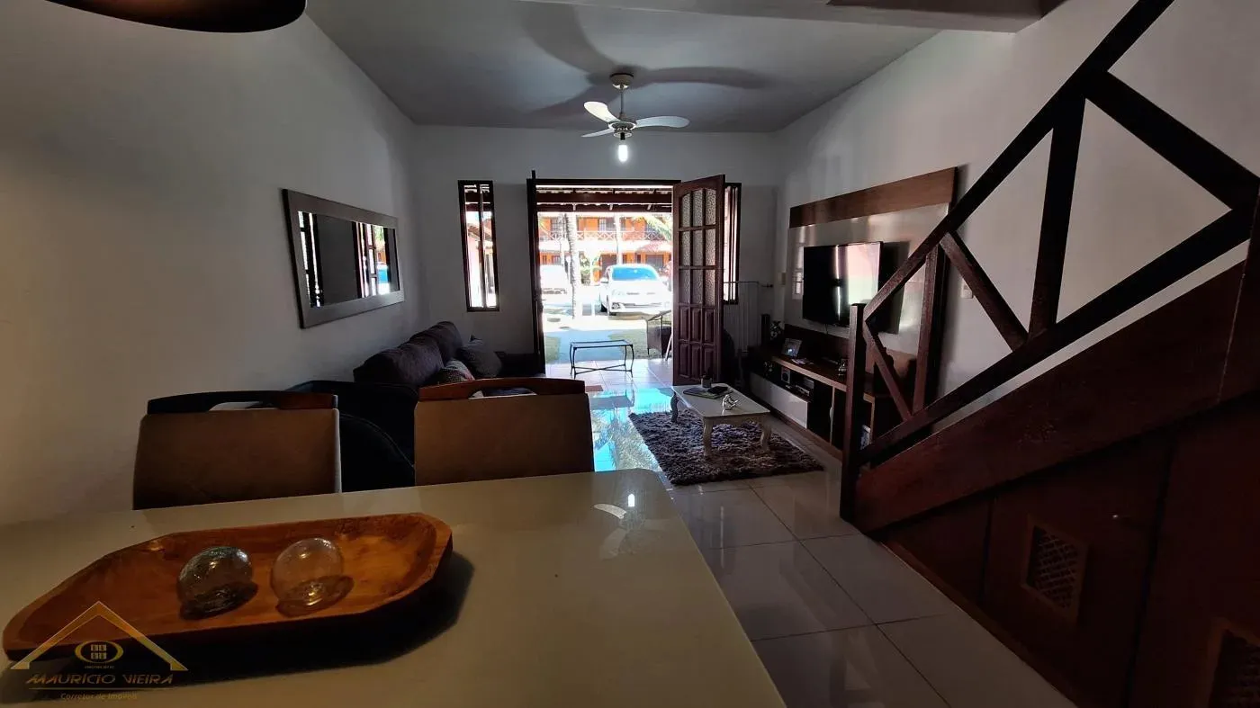 Imagem Casa em Condomínio para Venda em Cabo Frio / RJ no bairro Ogiva