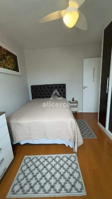Imagem Apartamento à venda com 3 quartos , 76,1m² em Barreiros São José