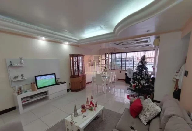 Imagem Cobertura de Luxo à Venda em Salvador-BA: 4 Quartos, 2 Suítes, 2 Salas, 6 Banheiros, 2 Vagas de Garagem, 240m² - Itaigara
