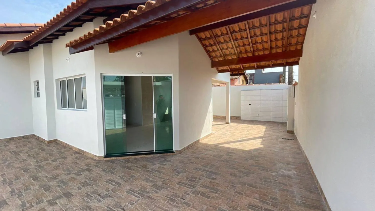 Imagem CASA NOVA LADO PRAIA 3 DORM SENDO 1 SUITE FINANCIAMENTO BANCARIO ITANHAEM