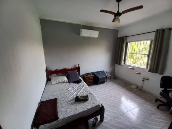 Imagem Sobrado com 3 dormitórios à venda, 148 m² por R$ 900.000,00 - Canto do Forte - Praia Grande/SP