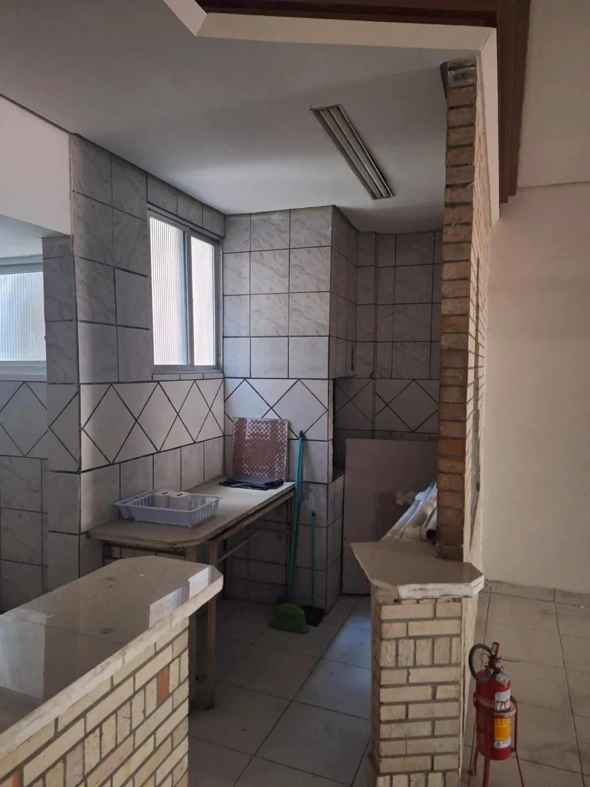 Imagem Prédio comercial com 3 andares