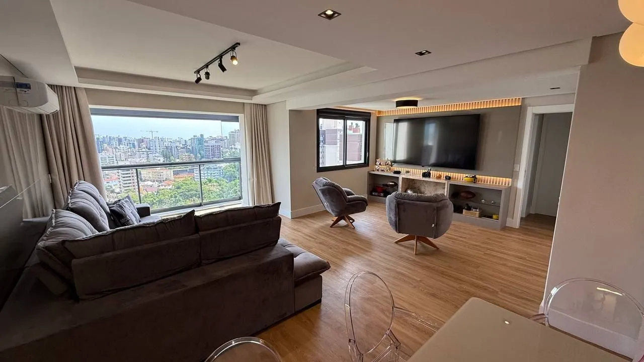 Imagem Apartamento mobiliado de 3 dormitórios com suíte e 2 vagas no Petrópolis