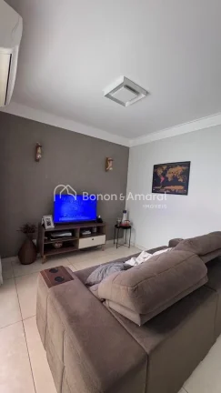 Imagem Se você busca praticidade, conforto e uma localização estratégica, essa casa é uma excelente es...