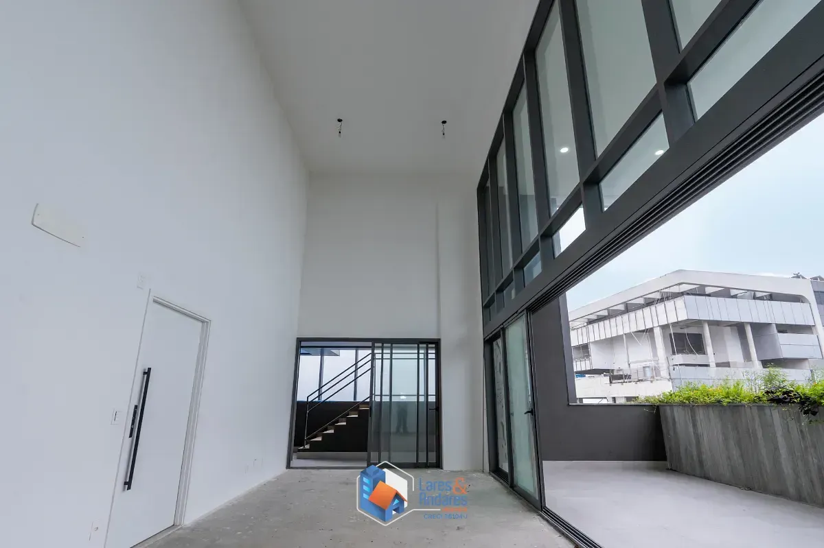 Imagem Duplex para venda em Panamby com 4 quartos, sendo 4 suítes, 422m²