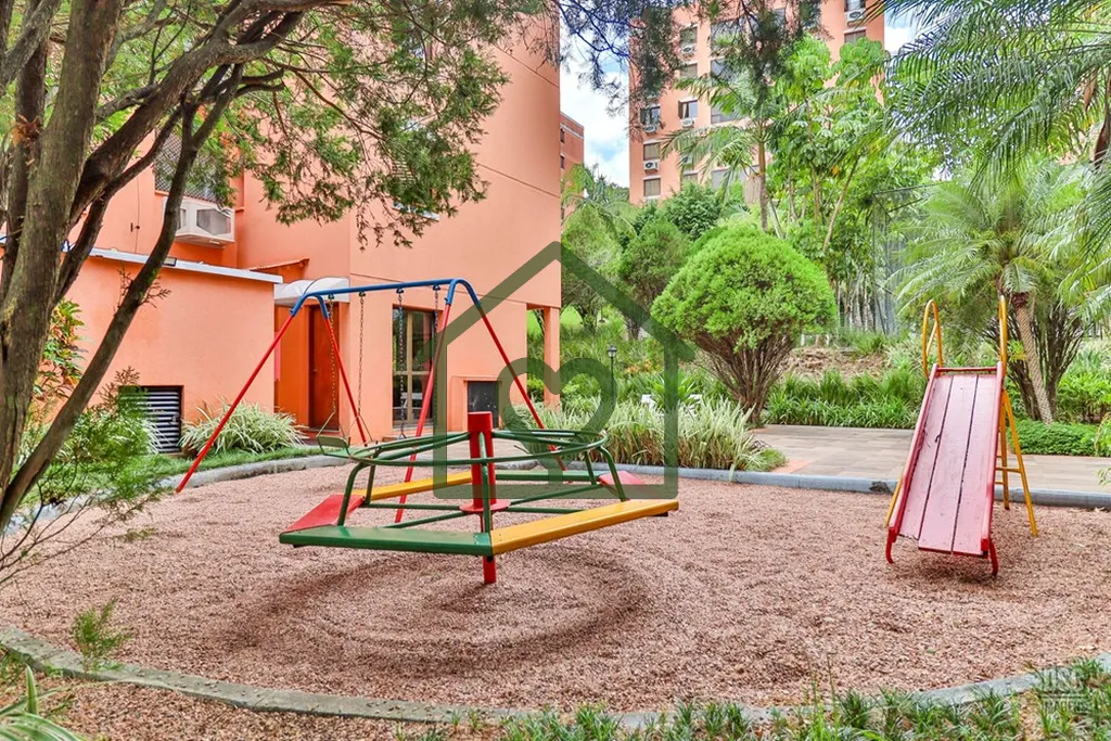 Imagem No Bairro Jardim Carvalho, na Avenida Protásio Alves n° 7157, apartamento com 3 dormitórios, deso...