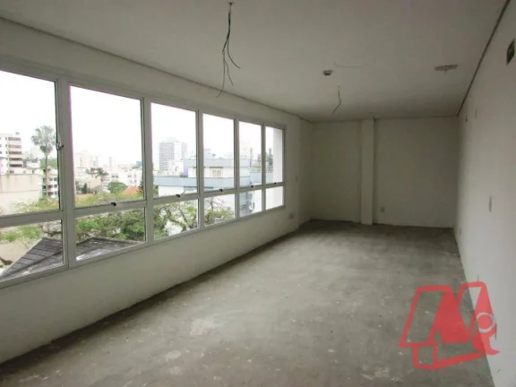 Imagem Na rua Luzitana, sala nova de 40 m².