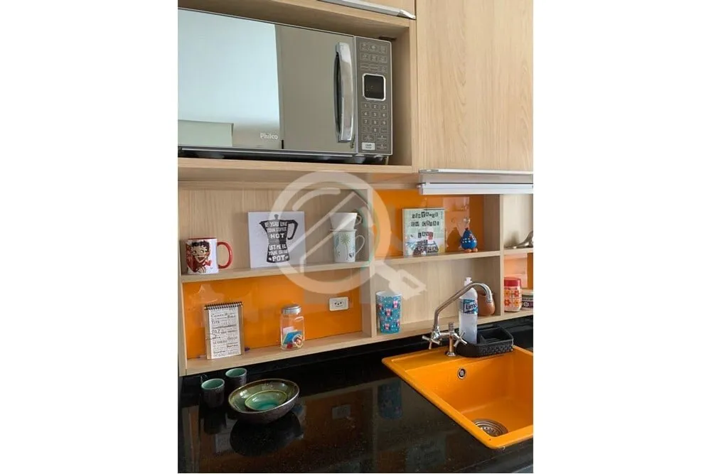 Imagem Apartamento com 02 quartos (01 suíte), living, cozinha com churrasqueira, área de serviço e vaga ...