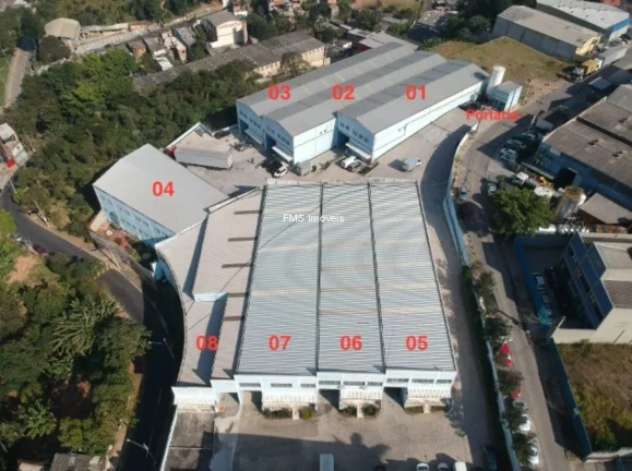 Imagem Galpão Comercial para Locação em Barueri-SP, Chácaras Marco: 2 banheiros, 4 vagas, 690m² de área!