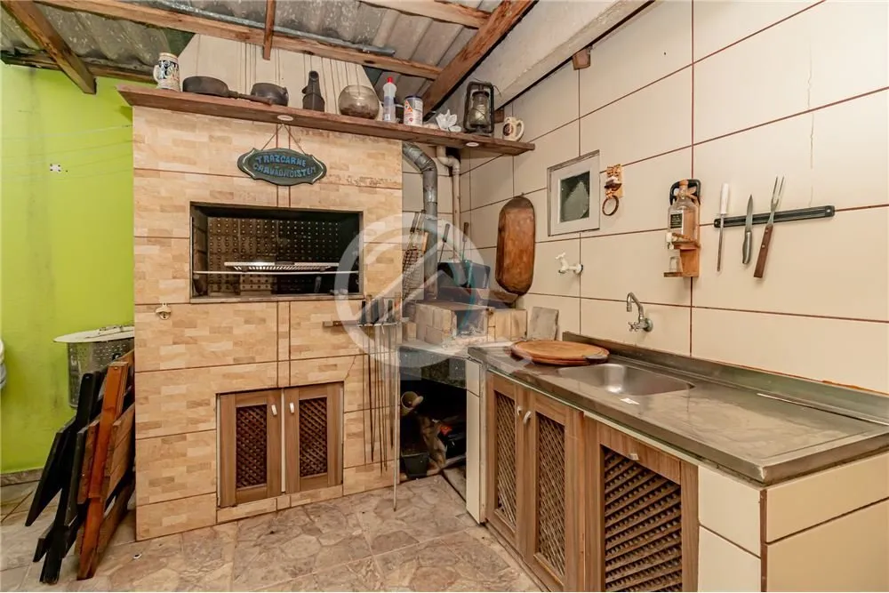 Imagem Se você procura uma moradia que una o charme clássico dos anos 50 com o conforto, esta é a oportu...