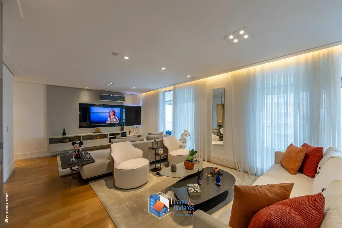 Imagem Apartamento para venda em Campo Belo com 3 quartos, sendo 3 suítes, 233m²