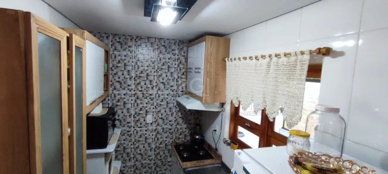 Imagem Casa com Piscina no bairro Lami