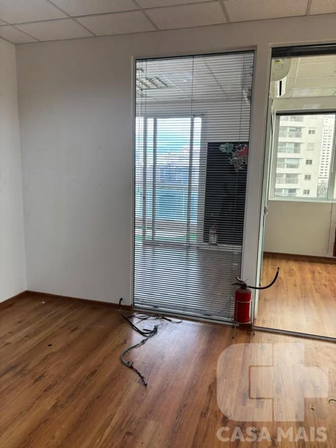 Imagem Sala Comercial para Locação em São Paulo / SP no bairro Cerqueira César
