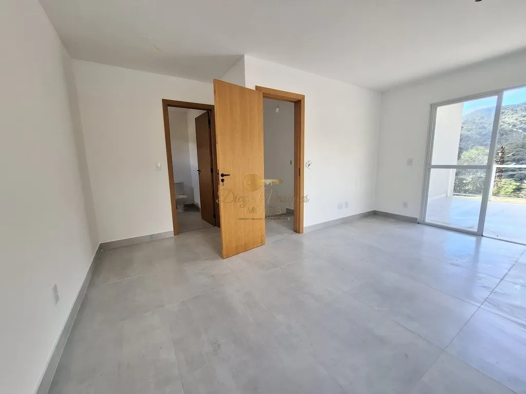 Imagem Casa para Venda em Teresópolis / RJ no bairro Albuquerque