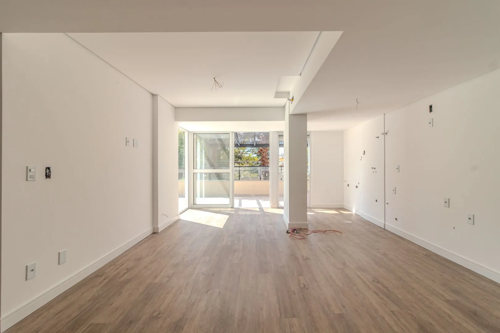 Imagem Apartamento Garden Espetacular: Pátio Privativo, Conforto Térmico e Sol na Medida Certa!