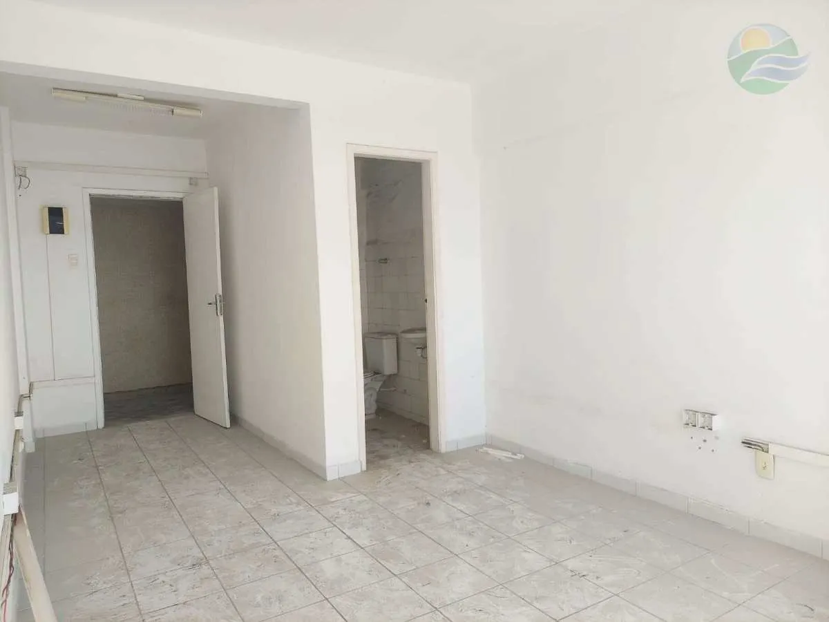 Imagem OPORTUNIDADE | Sala Comercial na Boa Vista a Venda R$ 50 mil (Ed. Almirante Barroso)