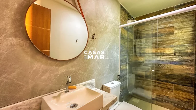 Imagem Casa moderna em condomínio à venda em Búzios-RJ, 3 suítes, 4 banheiros, 2 vagas, 250m² na Baía Formosa. Aproveite!