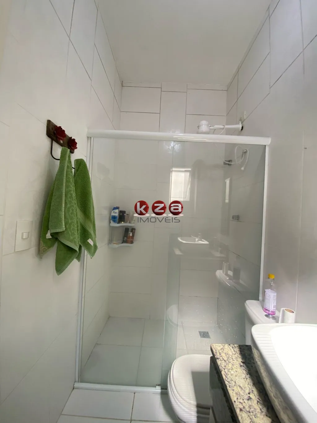 Imagem Casa de Luxo em Condomínio na Vila Capuava, Valinhos-SP: 3 Quartos, 2 Suítes, 2 Salas, 4 Banheiros, 4 Vagas, 191m².