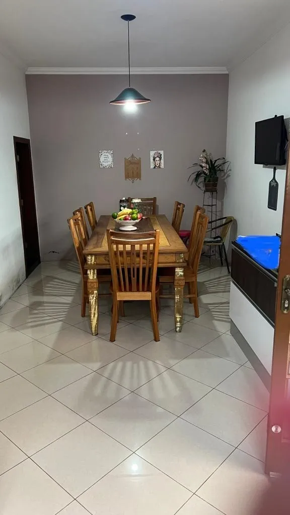 Imagem Charmosa Casa no Coração de Piedade - Conforto e Elegância em Cada Detalhe