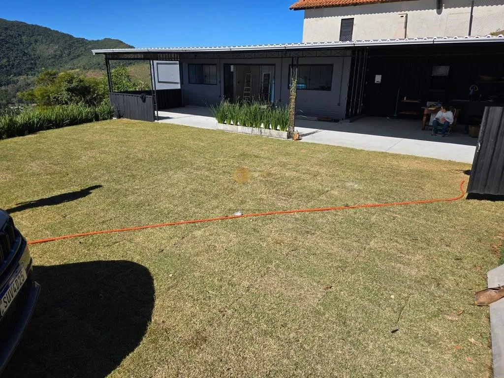 Imagem Casa em Condomínio para Venda em Teresópolis / no bairro Albuquerque