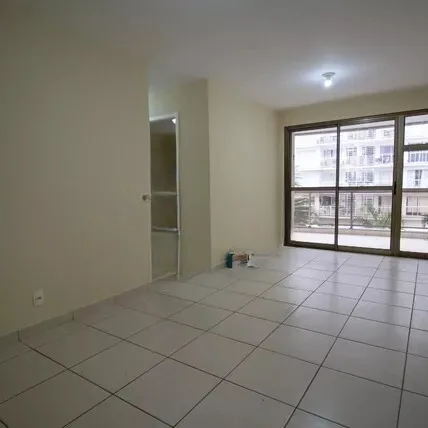 Foto do imóvel Apartamento à venda em Rio de Janeiro/RJ em Rua Silva Pozzano, 3003 - Recreio dos Bandeirantes, Rio de Janeiro - RJ