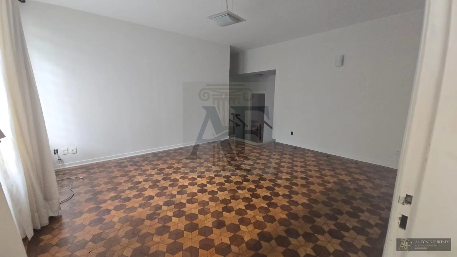 Imagem Casa à venda em Jardim Londrina, São Paulo