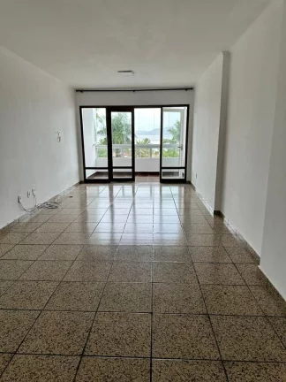 Foto do imóvel Apartamento com 3 dormitórios à venda, 150 m² por R$ 820.000 - Itararé - São Vicente/SP
