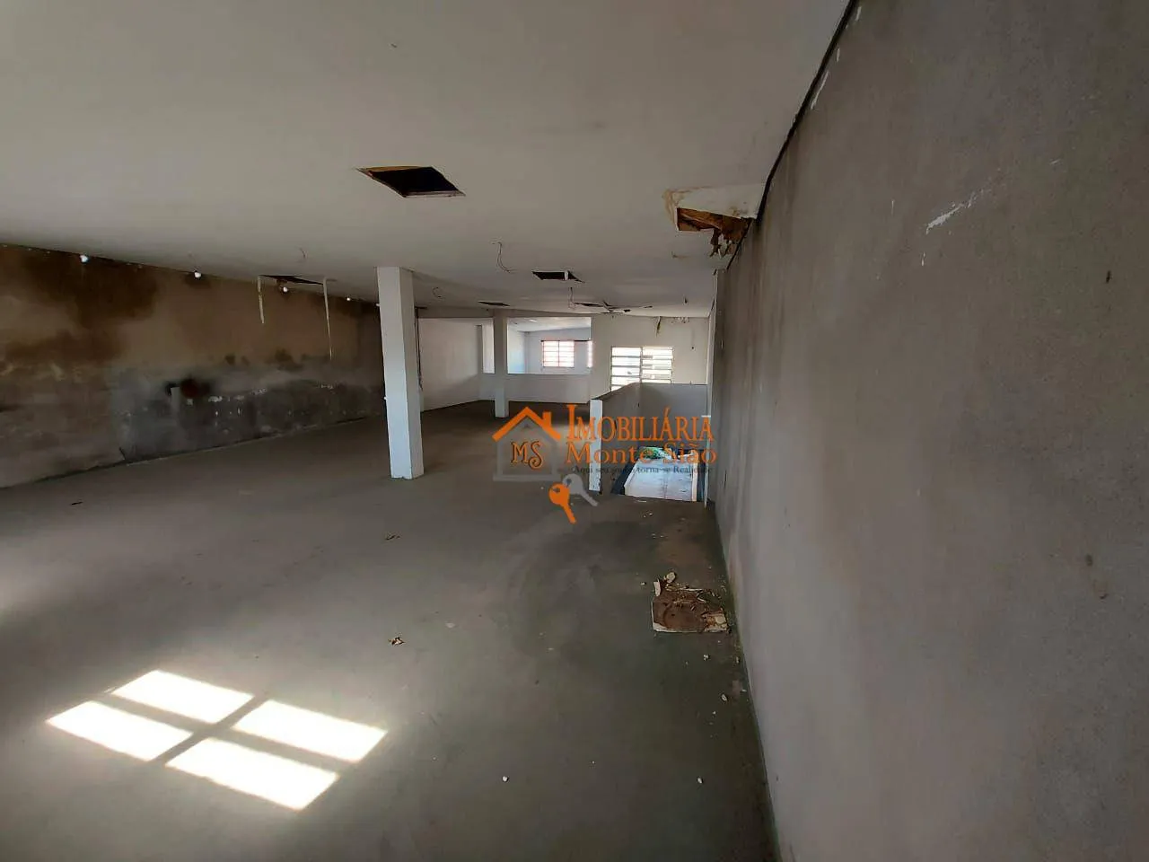 Imagem Prédio à venda, 350 m² por R$ 875.000,00 - Jardim Munhoz - Guarulhos/SP