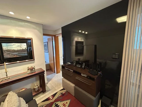 Imagem Apartamento à venda com 200m², 4 quartos e 3 vagas.