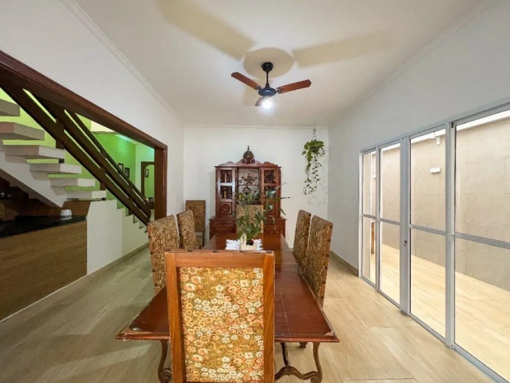 Imagem CASA COM 254,00 m² - CAIÇARA - PRAIA GRANDE SP